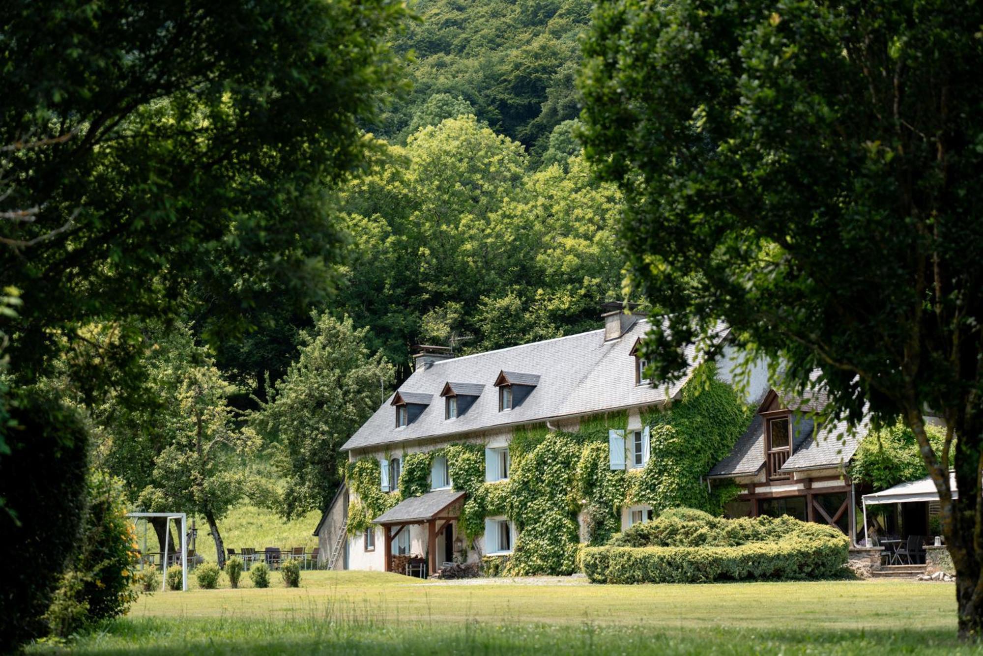 Domaine De Ramonjuan Hotel บาญเญอ-เดอ-บีกอร์ ภายนอก รูปภาพ